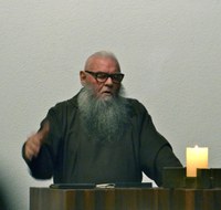 "Der Unmenschlichkeit die Stirn geboten" – Carl Lampert zu Ehren fand eine ergreifende Gedächtnisfeier in seiner Heimatgemeinde Göfis statt