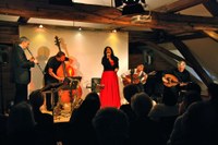 Ein Schmelztiegel musikalischer Einflüsse - „Majimaz“ bot in der Villa Falkenhorst gute Unterhaltung