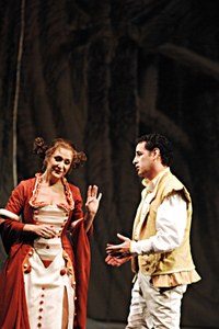Er veredelt Donizettis „Liebestrank“ am Opernhaus Zürich: Toptenor Juan Diego Flórez