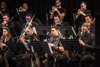 "Komponieren am Computer ist wie in Zeitlupe improvisieren mit Korrektur-Option" - Das Jazzorchester Vorarlberg spielt Kompositionen von Vincent Pongracz