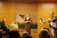 Natürlich und humorvoll - Die Mezzosopranistin Aglaia Maria Mika unterhielt das Publikum mit barocker Musik und mythologischen Erzählungen aus der Alten Welt hervorragend