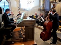 Zum Abschluss eines erfrischenden Frühlingstages – Barockmusik in der Basilika Rankweil mit Rudolf Berchtel an der schönen Pflügerorgel
