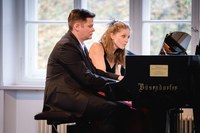 Zwei Mal zwei ist mehr als vier – Kathrin Nußbaumer und Arndt Rausch wurden bei der Chopin-Gesellschaft im Pförtnerhaus stürmisch gefeiert