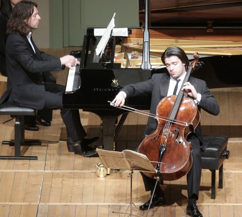 Der Pianist Frank Braley und der Cellist Gautier Capuçon spielten gut aufeinander abgestimmt und ergänzten sich in den Charakterdarstellungen ihrer Instrumente (Foto: Schubertiade)