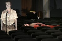 Giftige Sehnsucht - Das Vorarlberger Landestheater zeigt „Lantana“