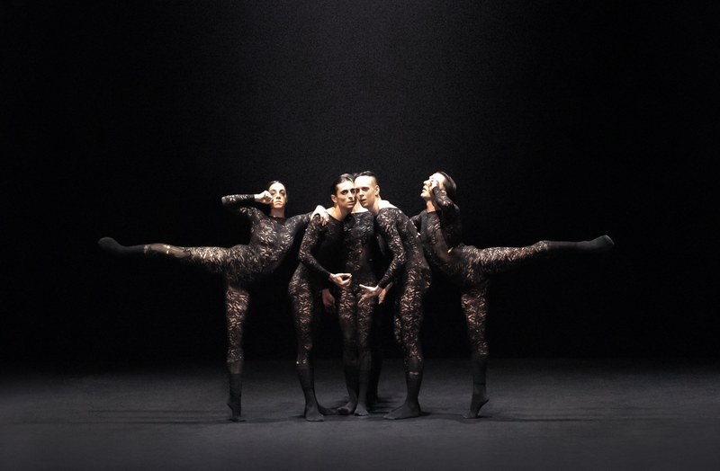 L-E-V Dance Company mit „Into the Hairy“: Experimentierfreudig, unorthodox, magisch, vieldeutig ... und begeisternd! (Foto: Katerina Jezz/L-E-V Dance/Bregenzer Frühling)