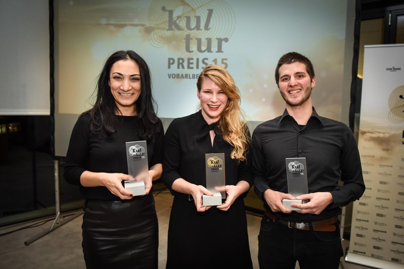 Anerkennungspreis Gewinnerin Alev Irmak, Michaela Bilgeri, Anerkennungspreis Gewinner Martin Hemmer (© Udo Mittelberger)