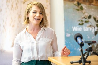 Melanie Greußing, Geschäftsführerin von Double Check: "Begegnung ist die schönste und nachhaltigste Art zu lernen - für beide Seiten." (Foto: Daniel Furxer)
