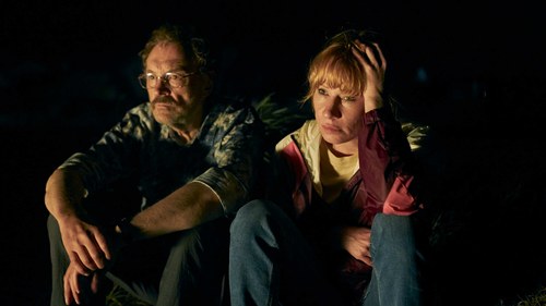 Religionslehrer Franz (Josef Hader) und Polizistin Andrea (Birgit Minichmayr) machen Pause. (Foto: wega Film)