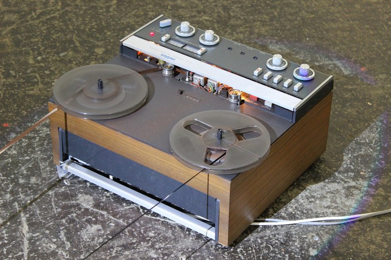 Dani Gal: "Aus: Gespräche V. John Cage/Morton Feldmann, Radio Happenings I-V, 16. Januar 1967, 2013"