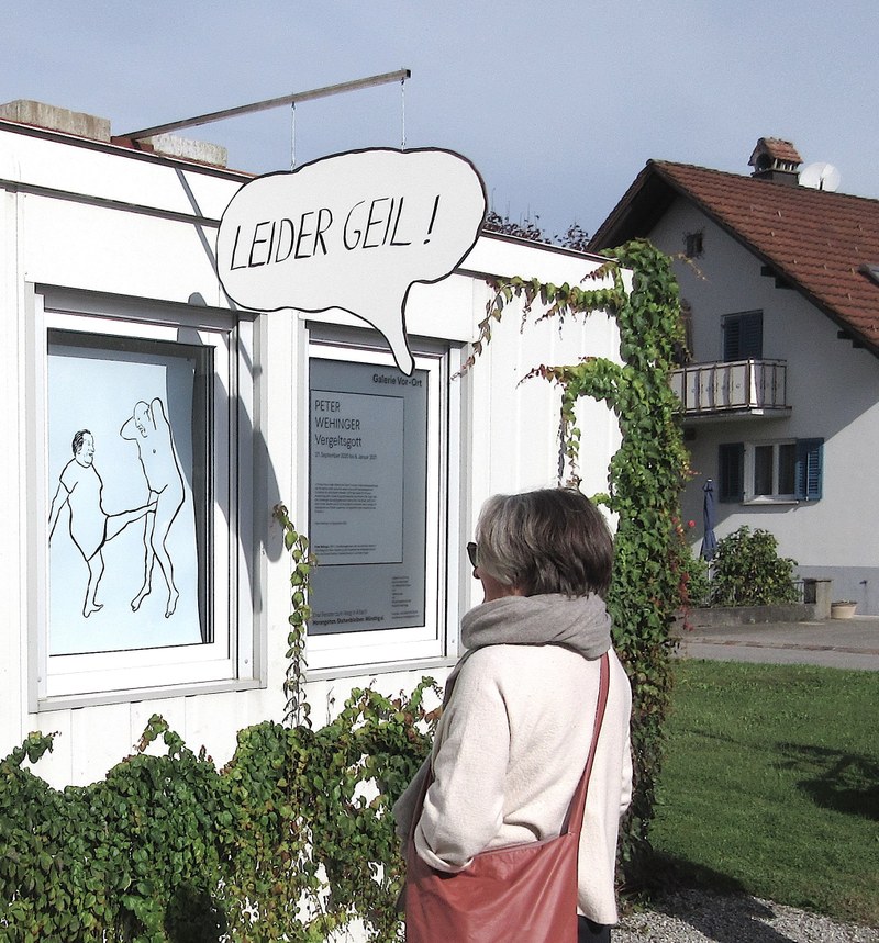 Unter dem Bewertungsschild (Foto: Wehinger)