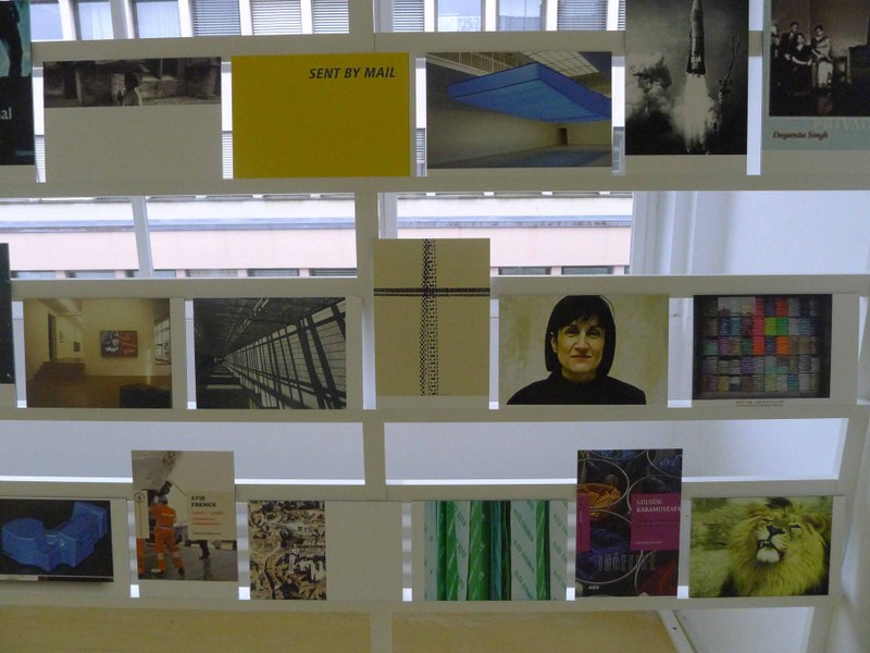 Hier einige Impressionen aus ihrer Installation „itself"