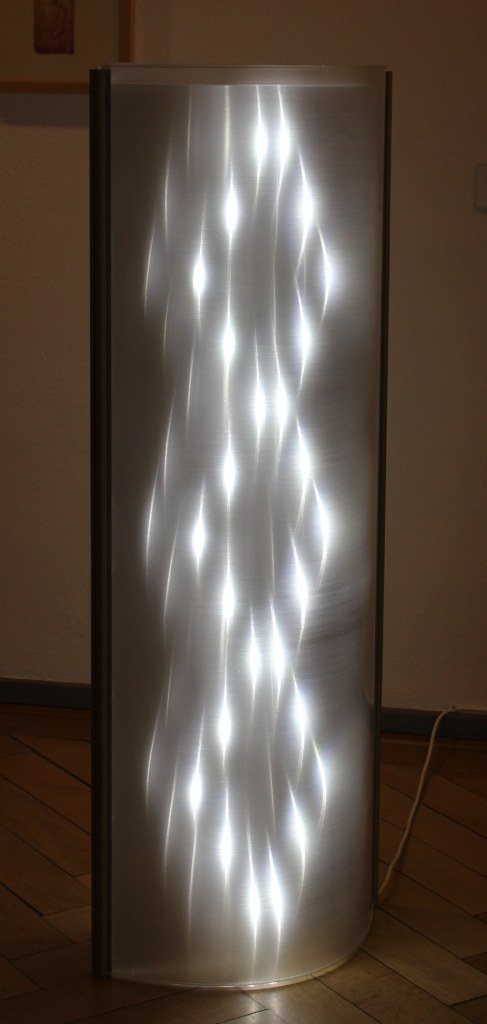 Hermann Präg: Lichtstele Nr. 1408, 2014, LED, Aluminium, Acrylglas