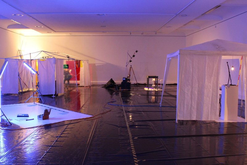 Roland Adlassnigg u. Stephan Sude: „Backup failed – status unknown" (Blick in die Ausstellung) Fotos ©: Karlheinz Pichler