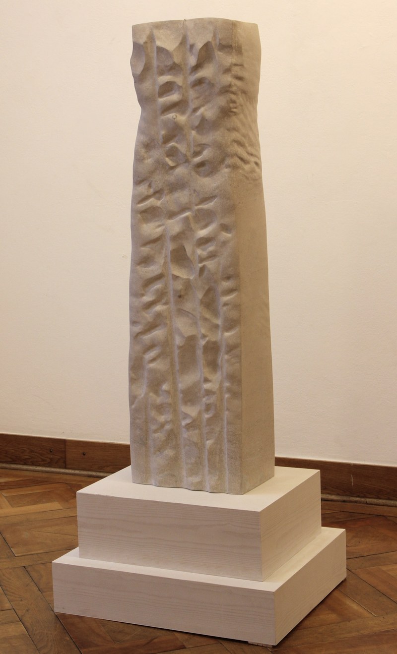 Franz Rosei , Code, 2006-2008, Hellbrauner Kalkstein