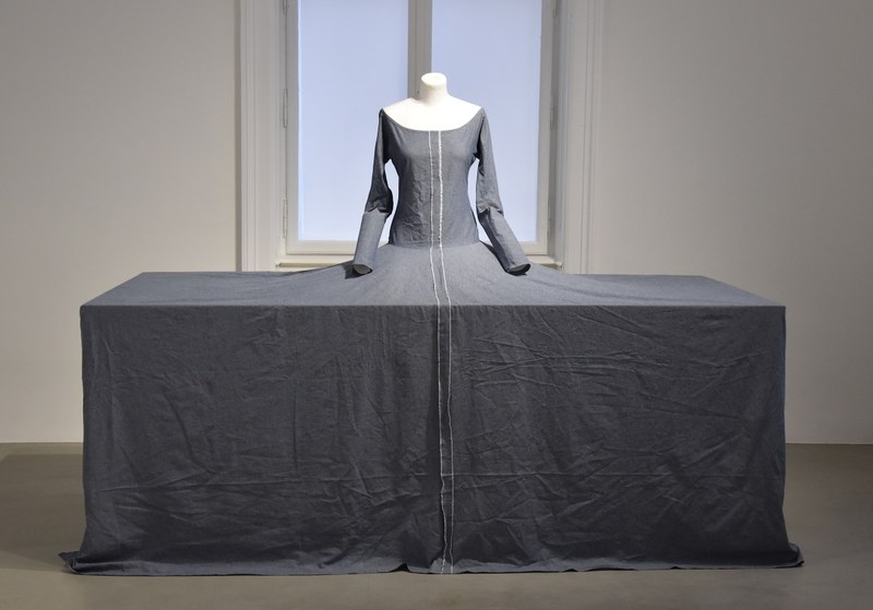 Sabine Ott: Infantinnenkleid