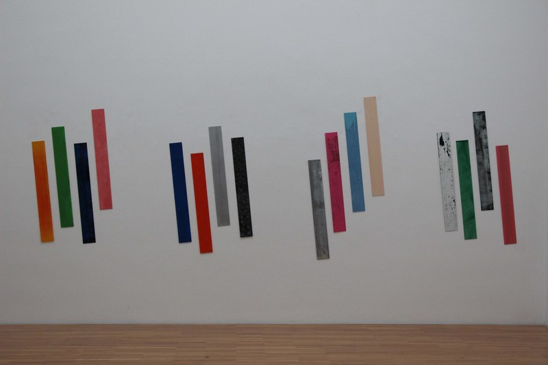 Paolo Masi: Farbe auf Plexiglas, 97x12 cm, 20-teilig