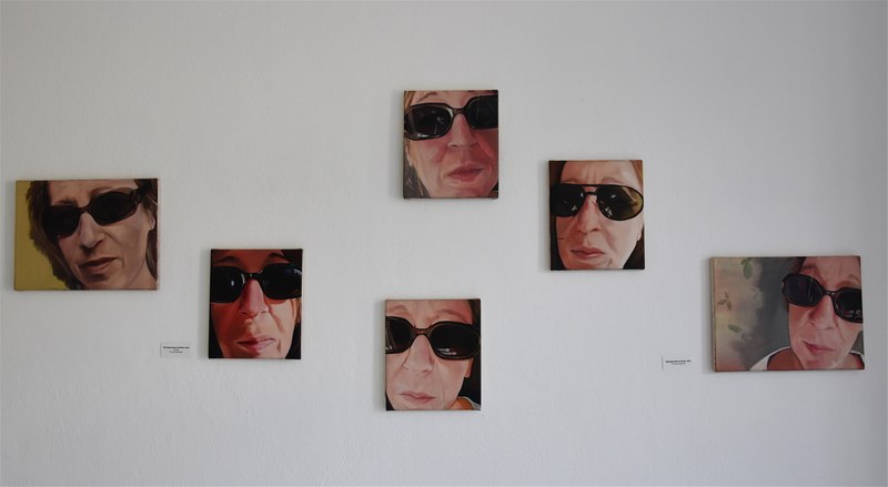 Alexandra Wacker: Selbstporträts mit Brille, Öl auf Leinwand, 2011 - 2014