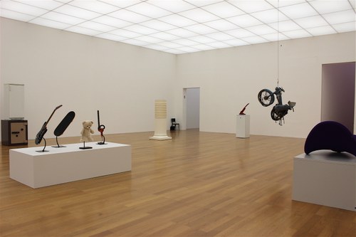 Bertrand Lavier: Blick in die Ausstellung (Fotos: Karlheinz Pichler)