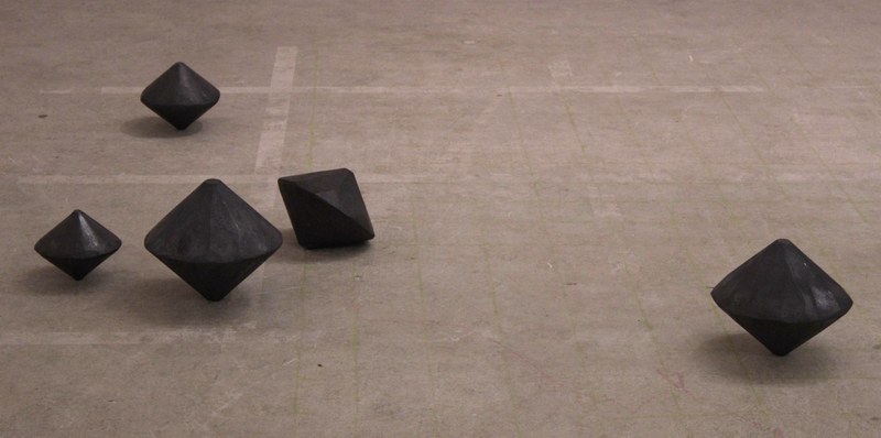 Markus Strieder: "Champs de Toupies", 2009, mehrteilig, Stahl geschmiedet
