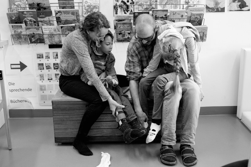 Nikolaus Walter: Toni und Denisa (Schwarz-Weiß-Fotografie)