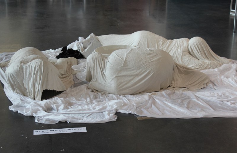 "Resilience IV" - eine Performance Installation von Denise Palmieri