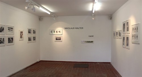 Nikolaus Walter: "nackt" (Blick in die Ausstellung)