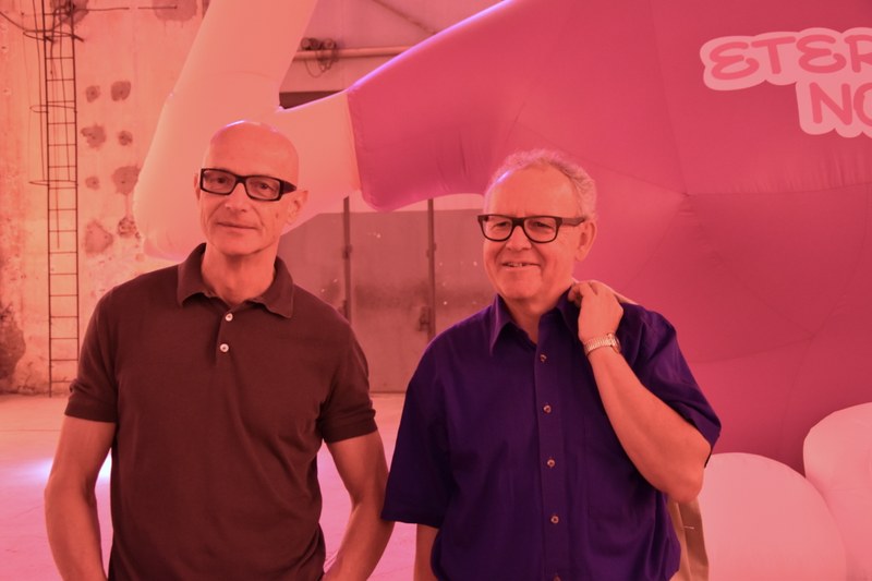 Thomas Häusle und Ekkehard Bechtold in der Ausstellung von Sylvie Fleury (alle Fotos: Karlheinz Pichler)