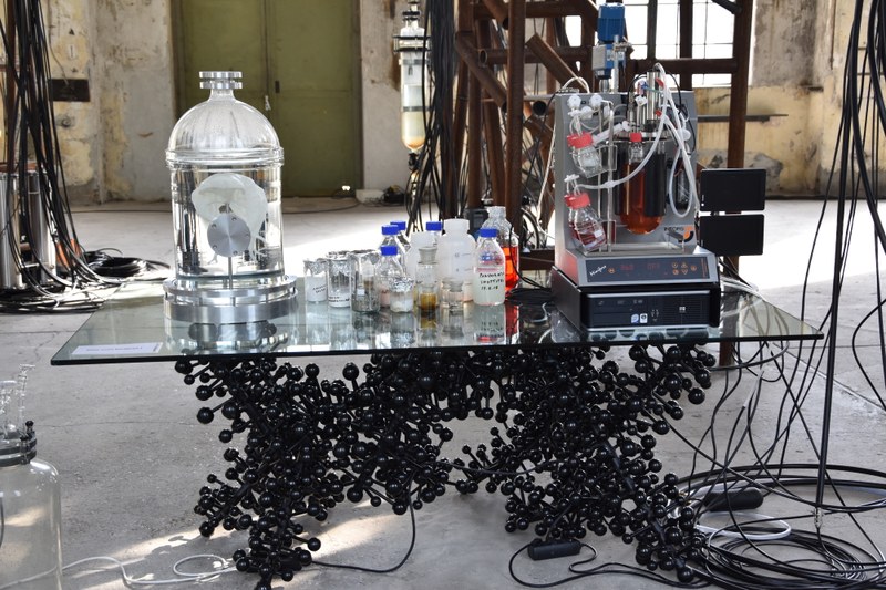 Thomas Feuerstein: Clubcannibal (Installationsdetail)
