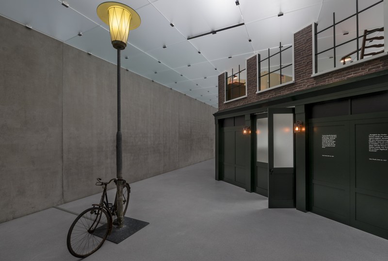 Simon Fujiwara: Hope House, 2018, Ausstellungsansicht, 1. OG (Foto M. Tretter, © Simon Fujiwara)