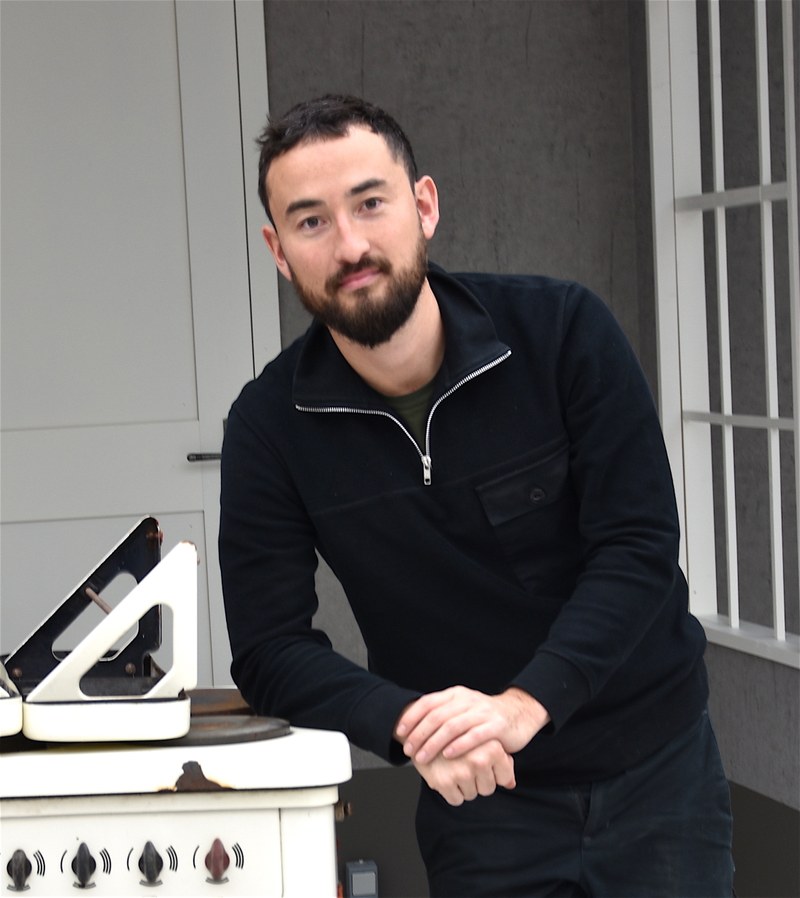 Künstler Simon Fujiwara (Foto: Karlheinz Pichler)