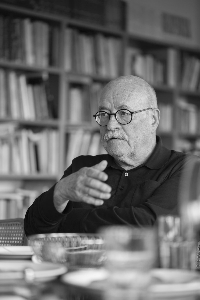 Der Grafik-Künstler Reinhold Luger (Porträt: zVg)