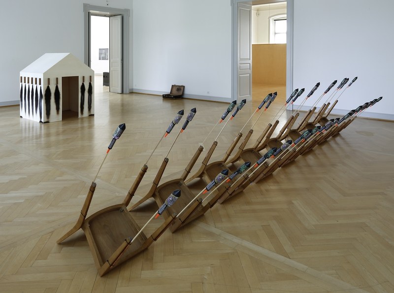 Roman Signer: Installationsansicht (Foto: Stefan Rohner)