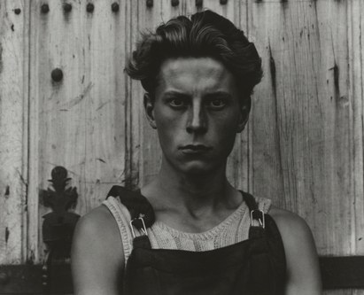 Paul Strand, Young Boy, Gendeville, France, 1951, Silbergelatine-Abzug, Philadelphia Museum of Art, The Paul Strand Collection