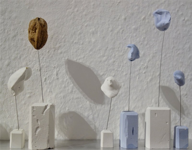 Markus Grabher: Pareidolien, Gips 2019 (Foto: Alois Galehr)