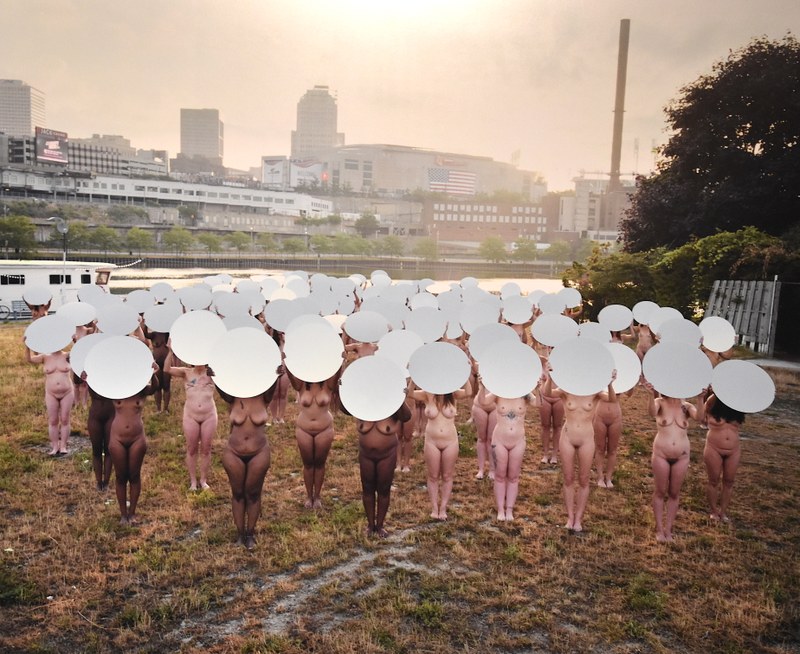 Spencer Tunick: Aktion gegen Donald Trump, 2016