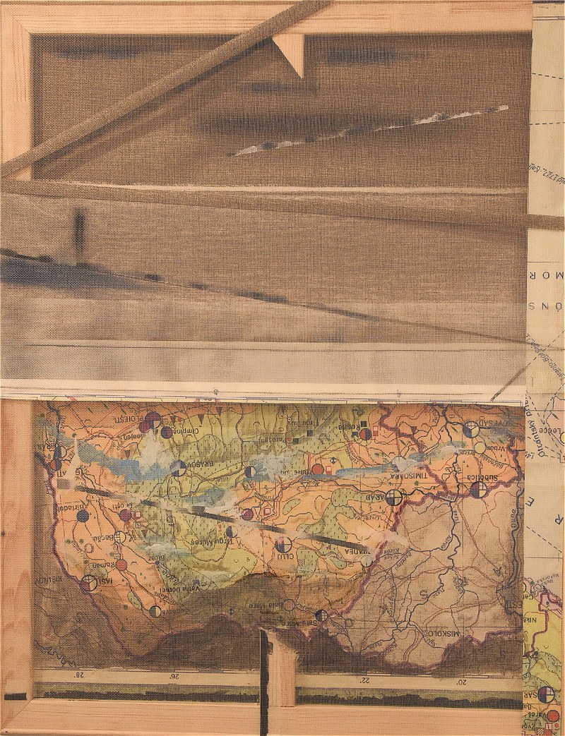 Peter Cvik: "There is no Hill in Leipzig," 2017. Acryl auf Leinwand, Mappe u. Netz