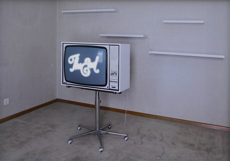 Liddy Scheffknecht: "The End". 6-teilige Fotoserie, 2015, Lambdadruck