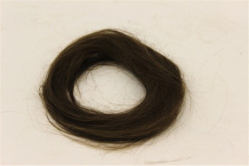Kirsten Helfrich: Abgeschnittenes Haar (Fotos: Karlheinz Pichler)