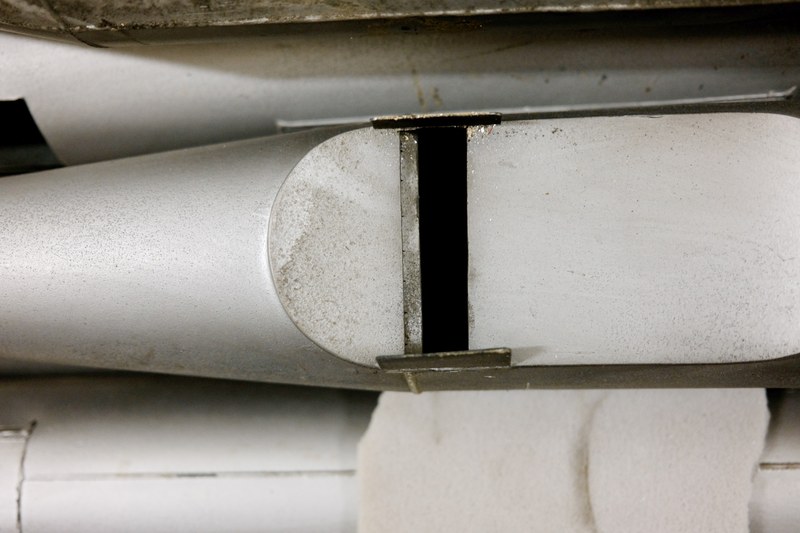 Ausgemusterte Orgelpfeifen der Wallfahrtskirche am Linzer Pöstlingberg bilden die Grundlagen für Valie Exports Installation (© Export)