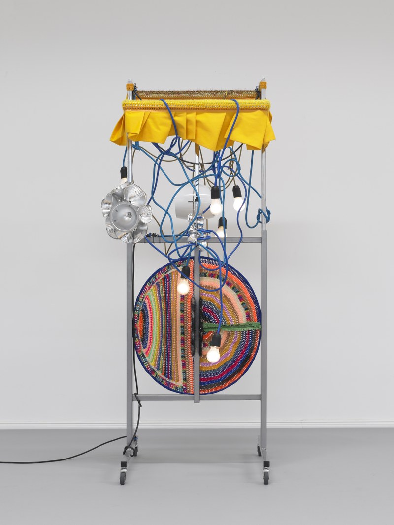 Haegue Yang,  Square Splendor – Coalesced Orbits,  Lichtskulptur