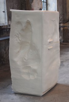 Erwin Wurm: "Butter" (aus der Serie "Performative Sculptures")