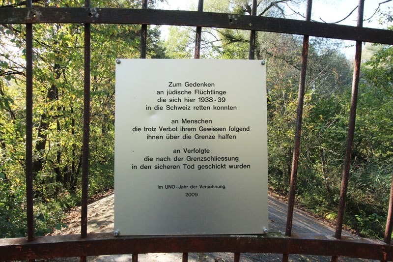 Janine M. Schneider: "Grüne Grenzen"