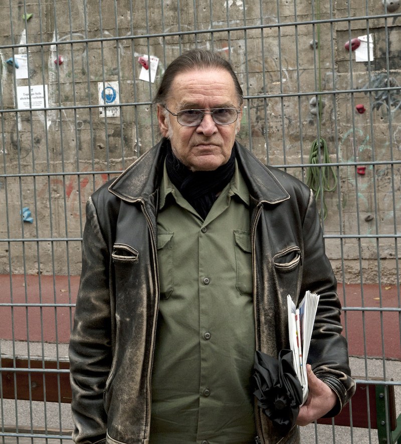 Zeichner Egon Goldner (Foto: Sepp Dreissinger)