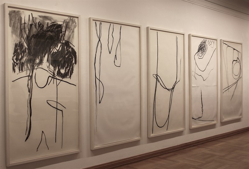 Herbert Falken: Ohne Titel (5 aus 10 Stück), Kohle auf Papier (zu sehen im Palais Liechtenstein, Feldkirch)