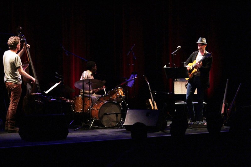 Das grandiose Trio bei der CD-Präsentation am Spielboden Dornbirn (Foto: Johanna Baumgartner/Spielboden)