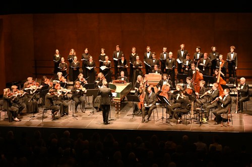Chor und Orchester der J.S. Bach-Stiftung St. Gallen unter der Leitung von Rudolf Lutz (Foto: Lilli Löbl)