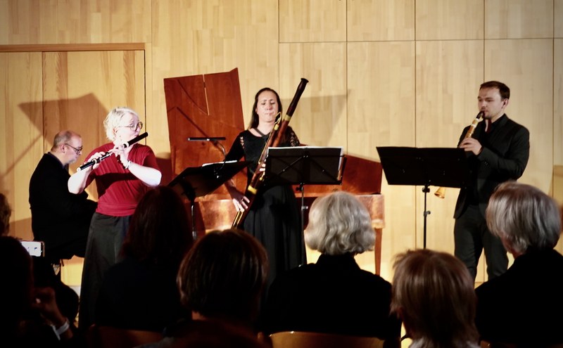 Martin Gallez, Angelika Gallez, Heidrun Wirth-Metzler und Simon Pibal (v.l.n.r.) gestalteten in Langen einen musikalisch-künstlerischen und informativen Konzertabend, der begeisterte.