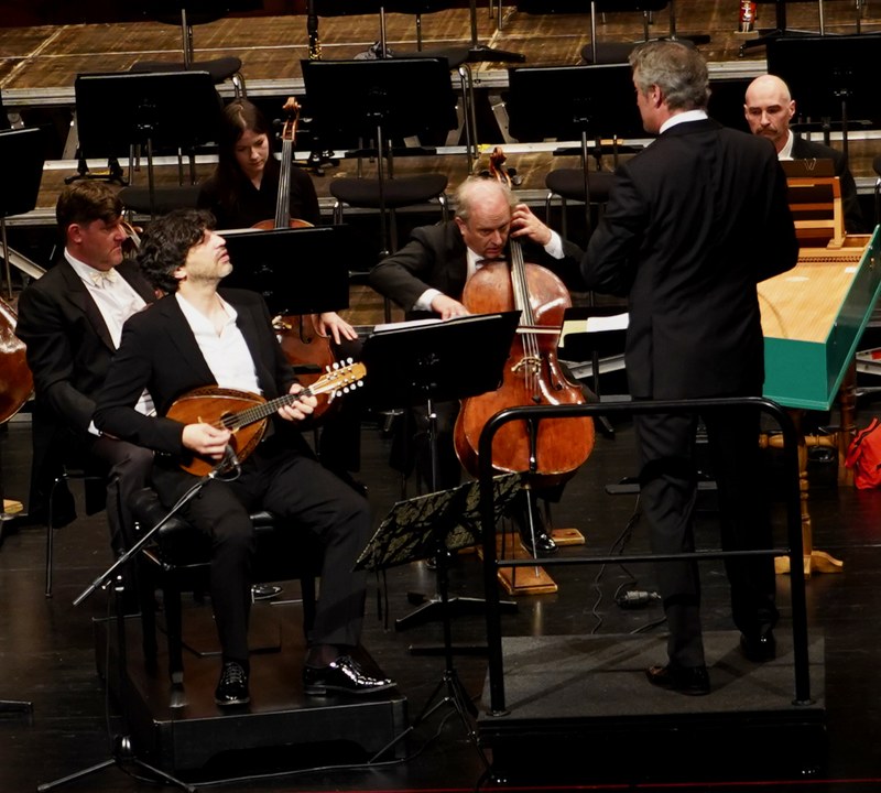 Der Mandolinist Avi Avital und das Orchestra della Svizzera italiana unter der Leitung von Markus Poschner hatten das Publikum sogleich auf ihrer Seite.