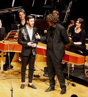 Im Gespräch mit Thomas Platzgummer erzählte Nicolò Balducci von seinem Werdegang von der Popbranche zur Alten Musik.